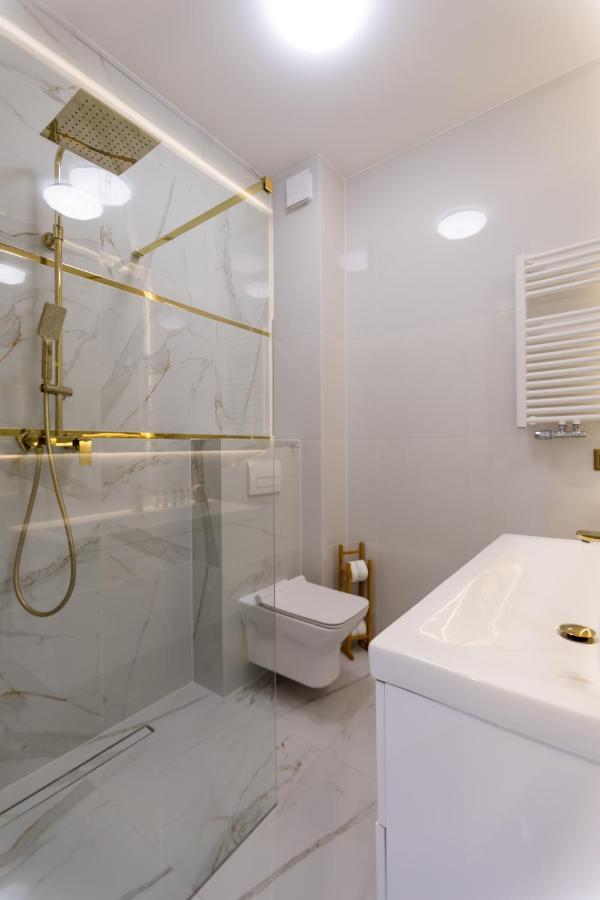 Klifowa 8 Lok 4 W Budynku Basen Sauna * Rewal